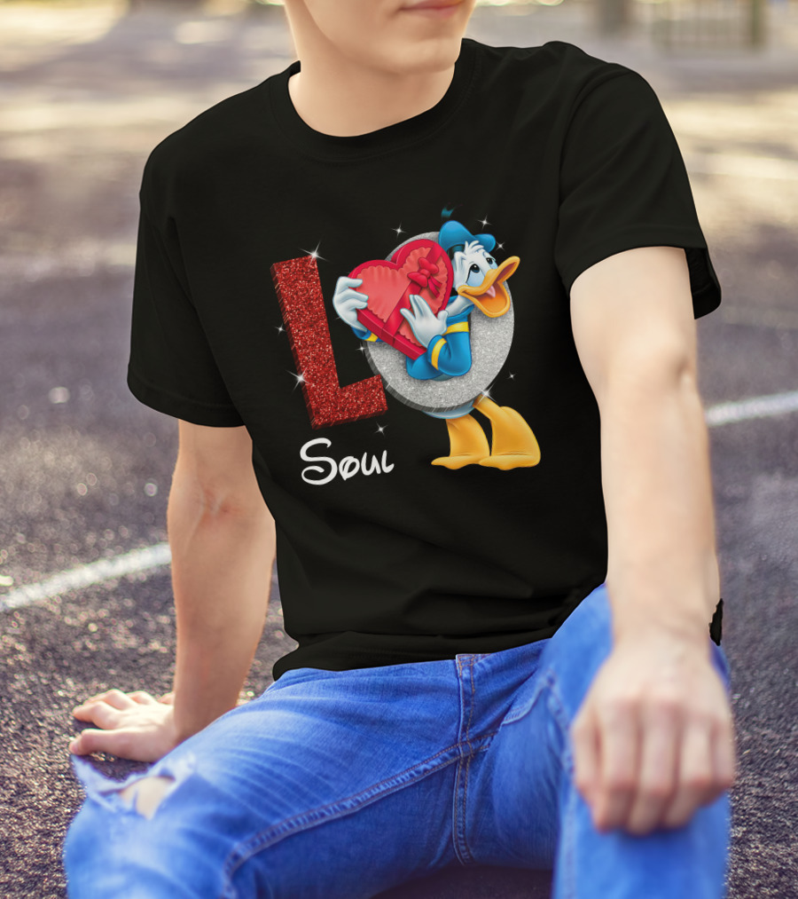 Donald Duck Holding Heart Love Soul T-Shirt