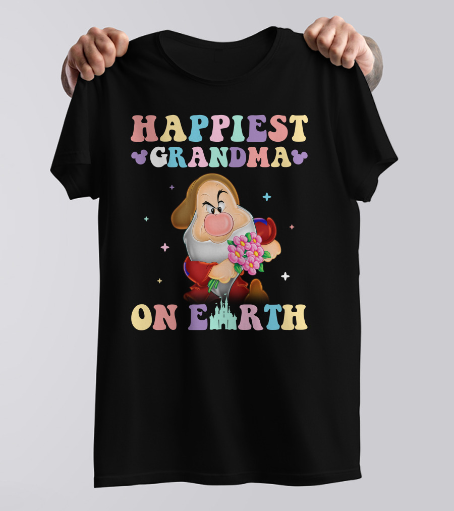 HAPPIEST GRANDMA ON EARTH GRUMPY DWARF DISNEY MAGIC KINGDOM T-Shirt