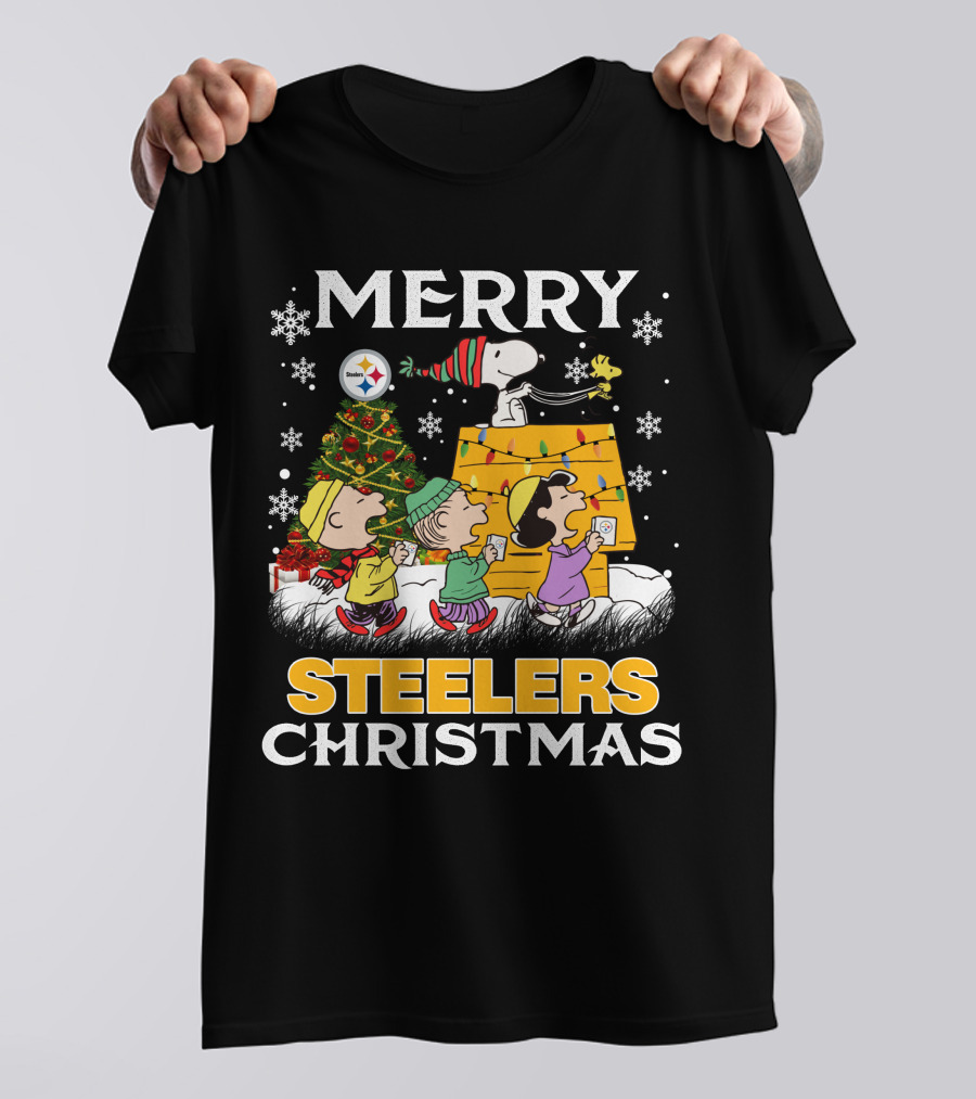 Merry Christmas Steelers Snoopy Peanuts Characters Weihnachten T-Shirt