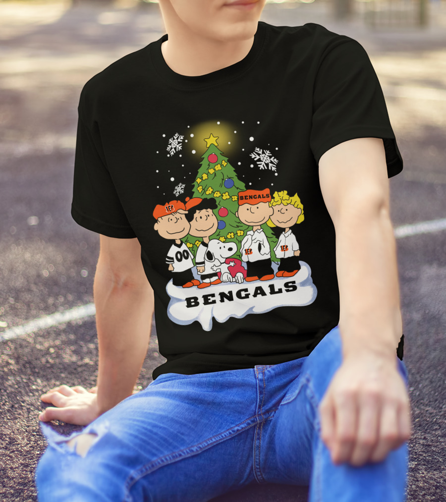 Snoopy Bengals Christmas Tree Peanuts Characters T-Shirt