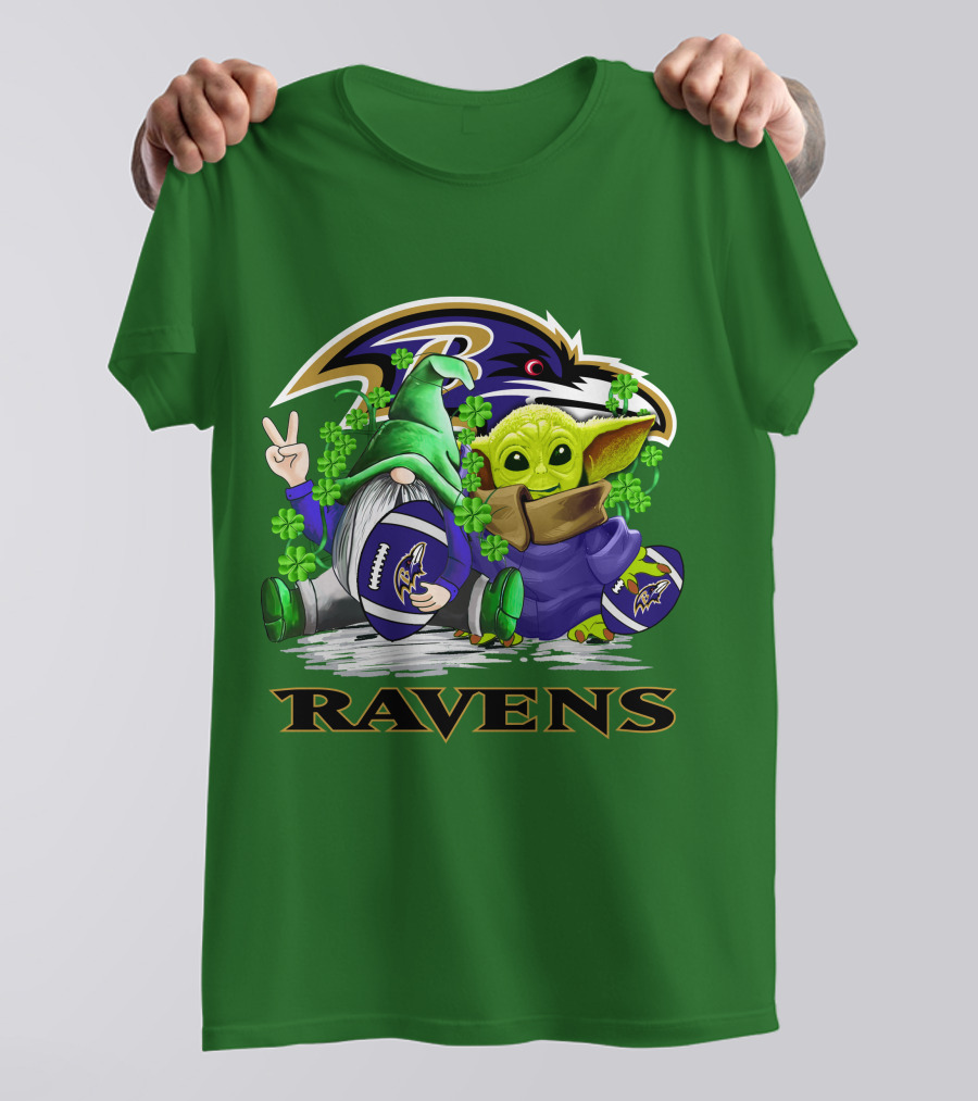 Baltimore Ravens St. Patrick's Day Football Gnome And Baby Alien With Shamrocks T-Shirt