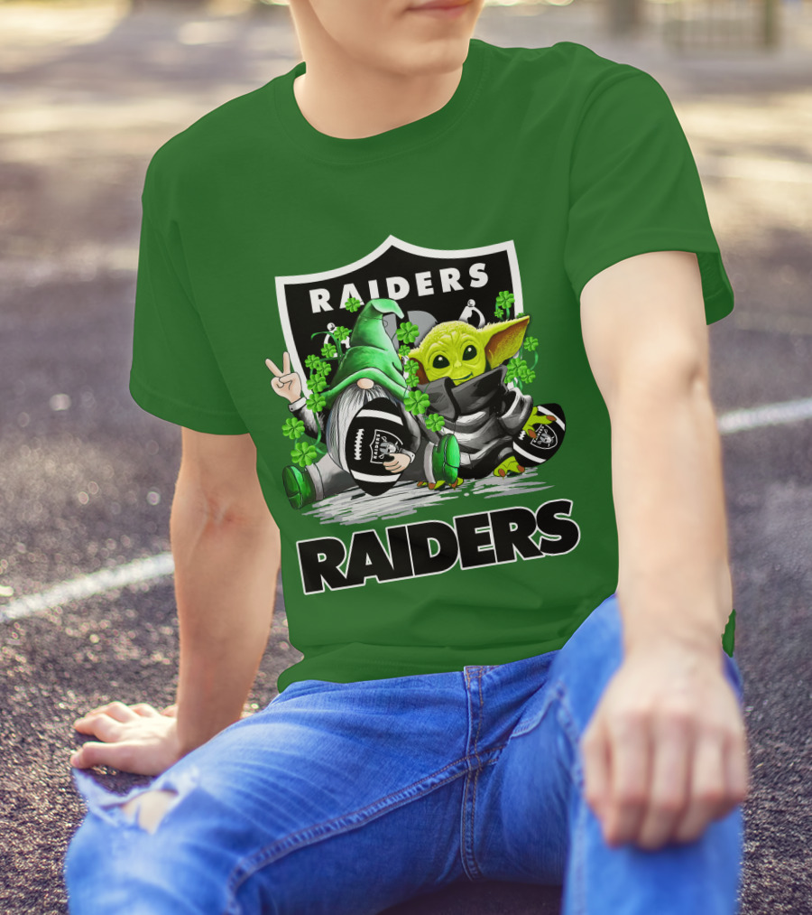 Raiders St. Patrick’s Day Football Gnome And Baby Alien With Clover Footballs T-Shirt