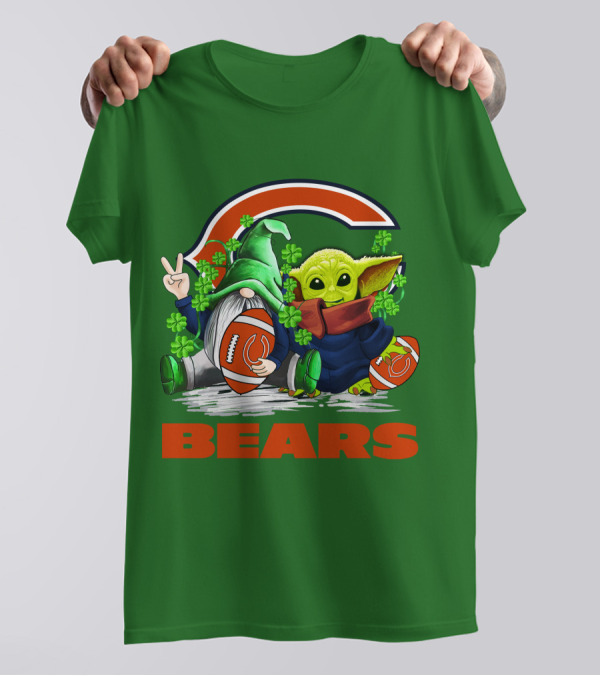 Chicago Bears St. Patrick's Day Football Gnome And Baby Alien T-Shirt