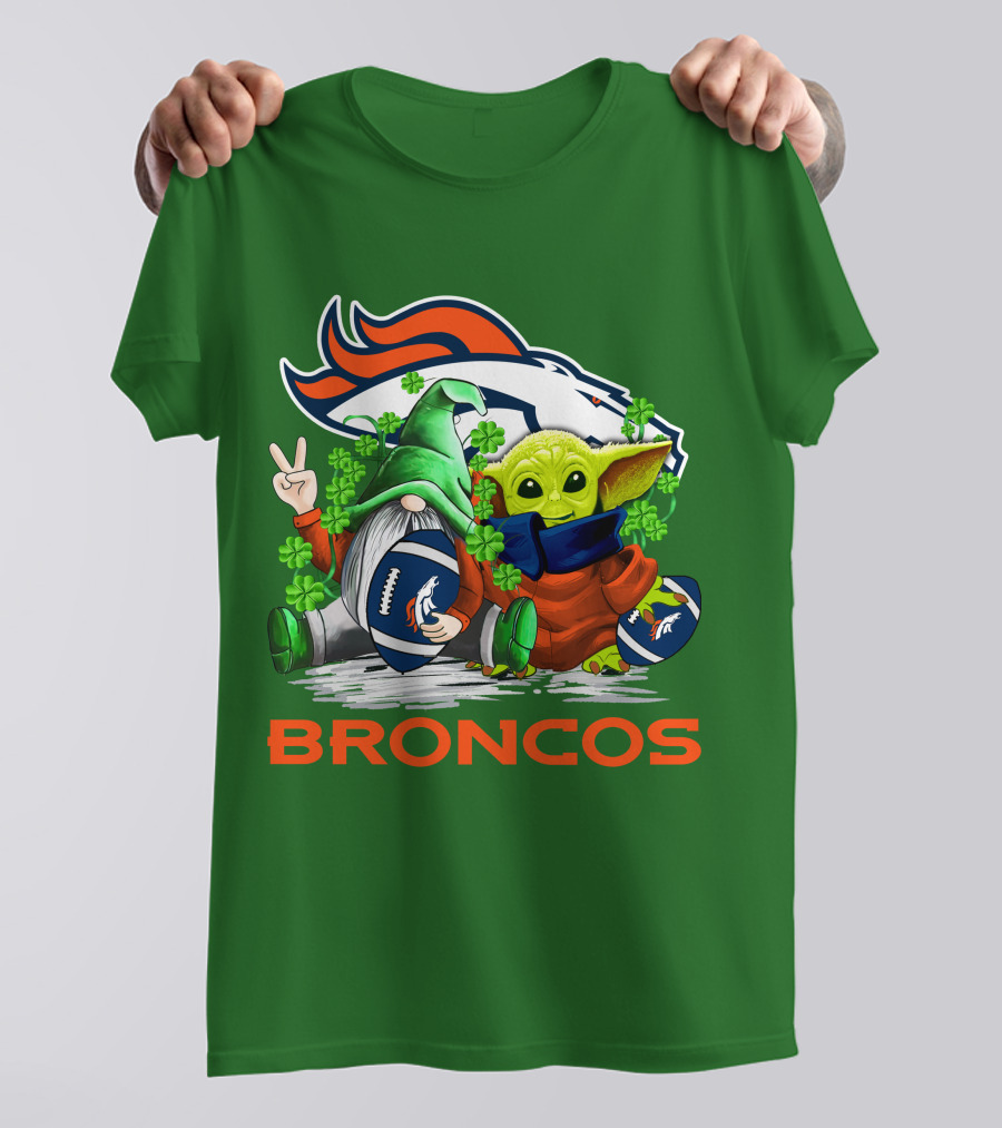 Denver Broncos Football St. Patrick’s Day Gnome And Green Alien With Shamrocks T-Shirt