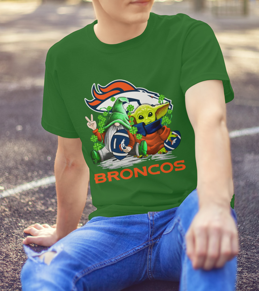 Denver Broncos Football St. Patrick’s Day Gnome And Green Alien With Shamrocks T-Shirt