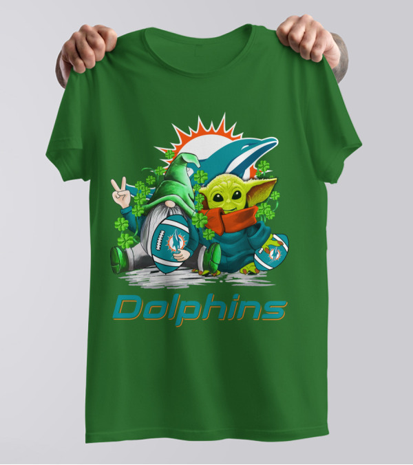 Miami Dolphins St Patrick's Day Football Gnome And Baby Alien With Shamrocks T-Shirt