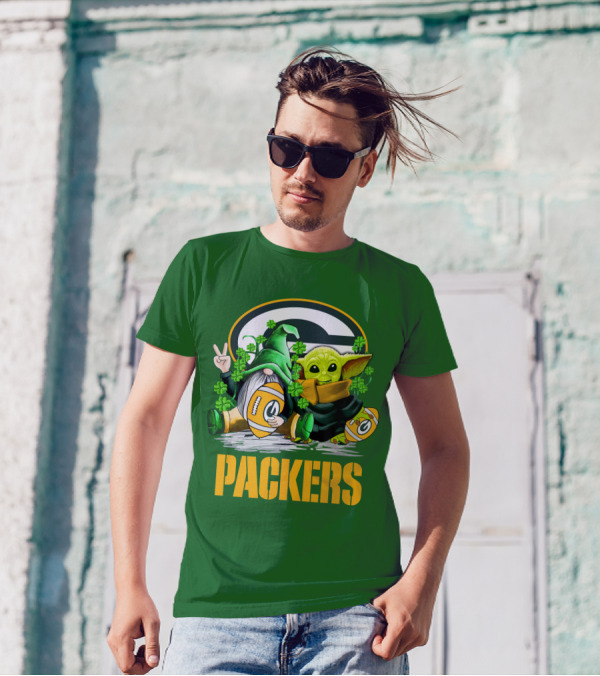 Green Bay Packers Shamrock Gnome And Alien Football St. Patrick's Day T-Shirt