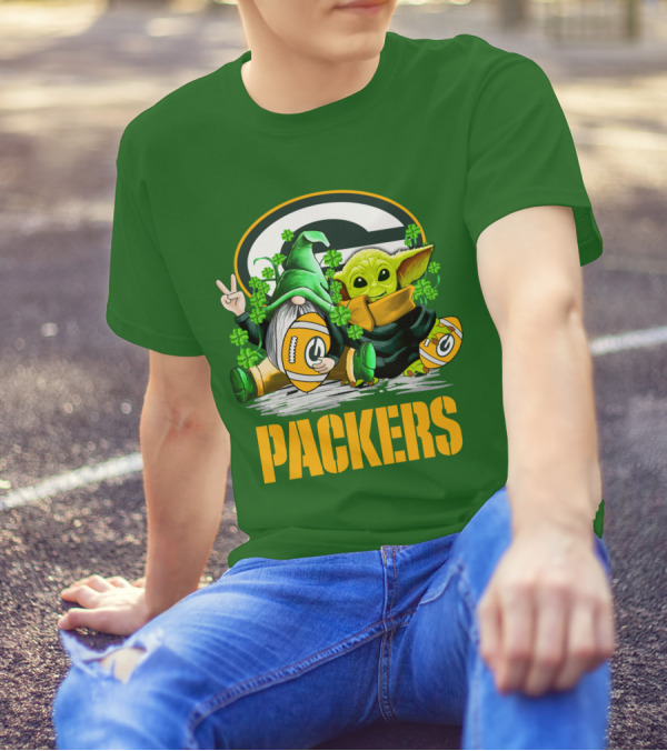 Green Bay Packers Shamrock Gnome And Alien Football St. Patrick's Day T-Shirt
