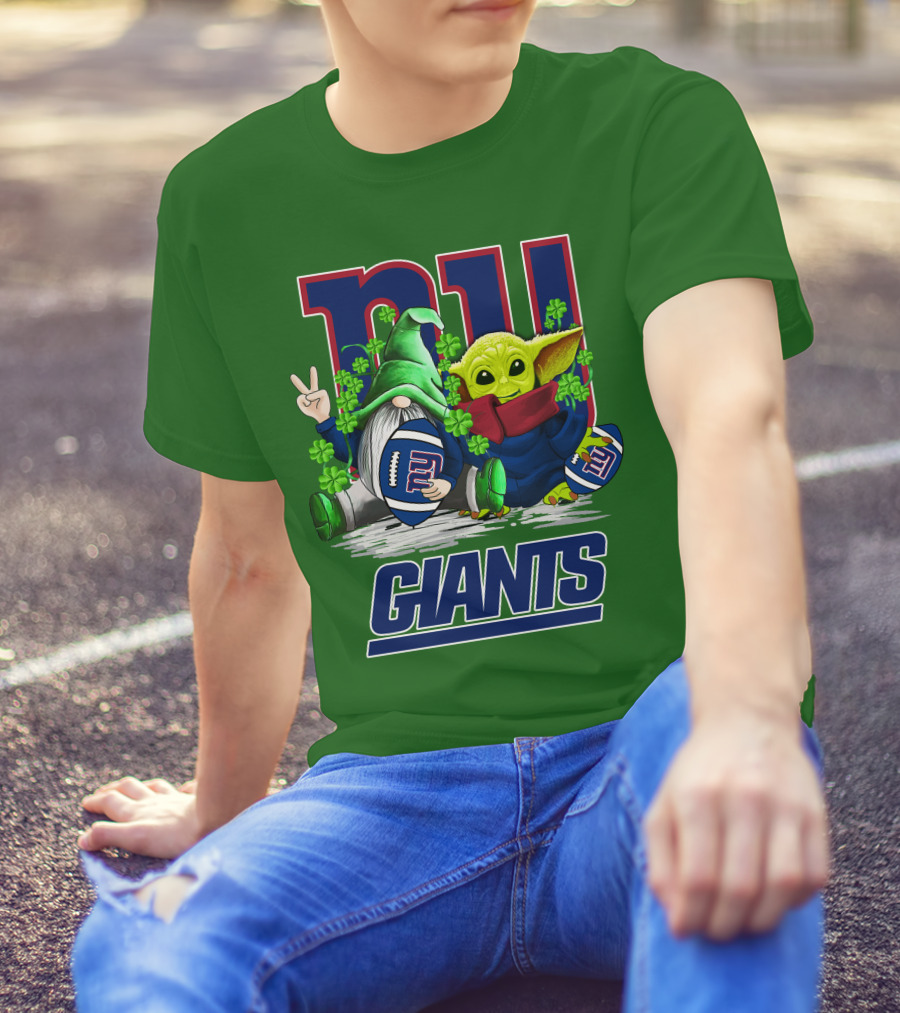 New York Giants Football St. Patrick's Day Gnome And Yoda T-Shirt