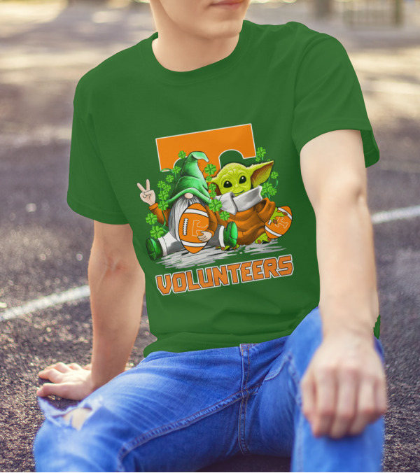 Tennessee Volunteers Football St. Patrick’s Day Gnome And Baby Alien T-Shirt