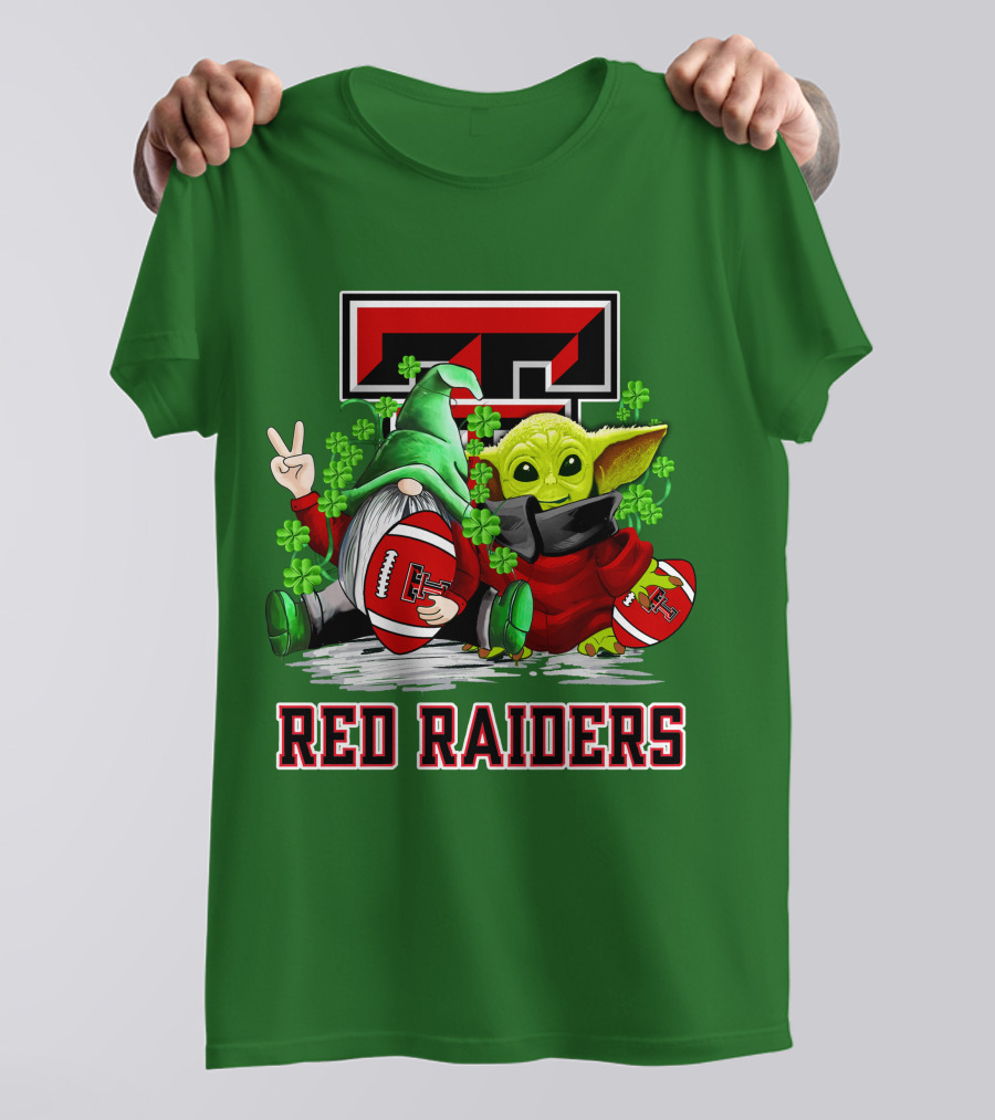 Texas Tech Red Raiders St. Patrick’s Day Football Gnome And Baby Alien With Shamrocks T-Shirt