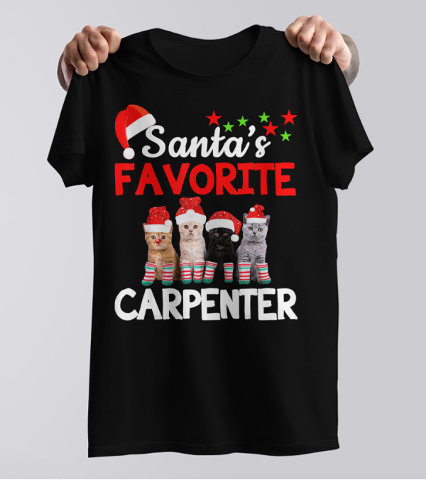 Funny Cat Santas Favorite Carpenter Kittens In Christmas Hats And Stockings T-Shirt
