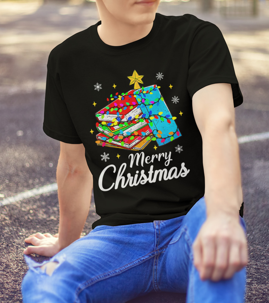 Merry Christmas Books Tree Funny Librarian Festive Holiday T-Shirt