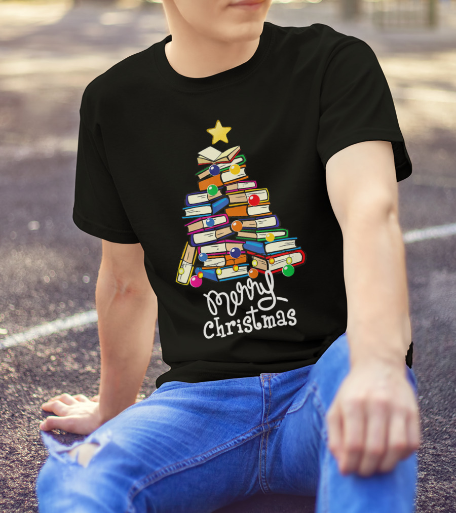 Merry Christmas Tree Teachers Love Reading Books Tree T-Shirt