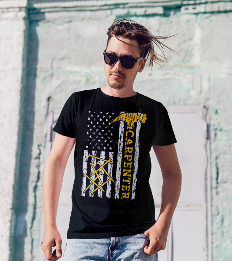 Mens Proud Carpenter Hammer And Nails US Flag Woodworking T-Shirt