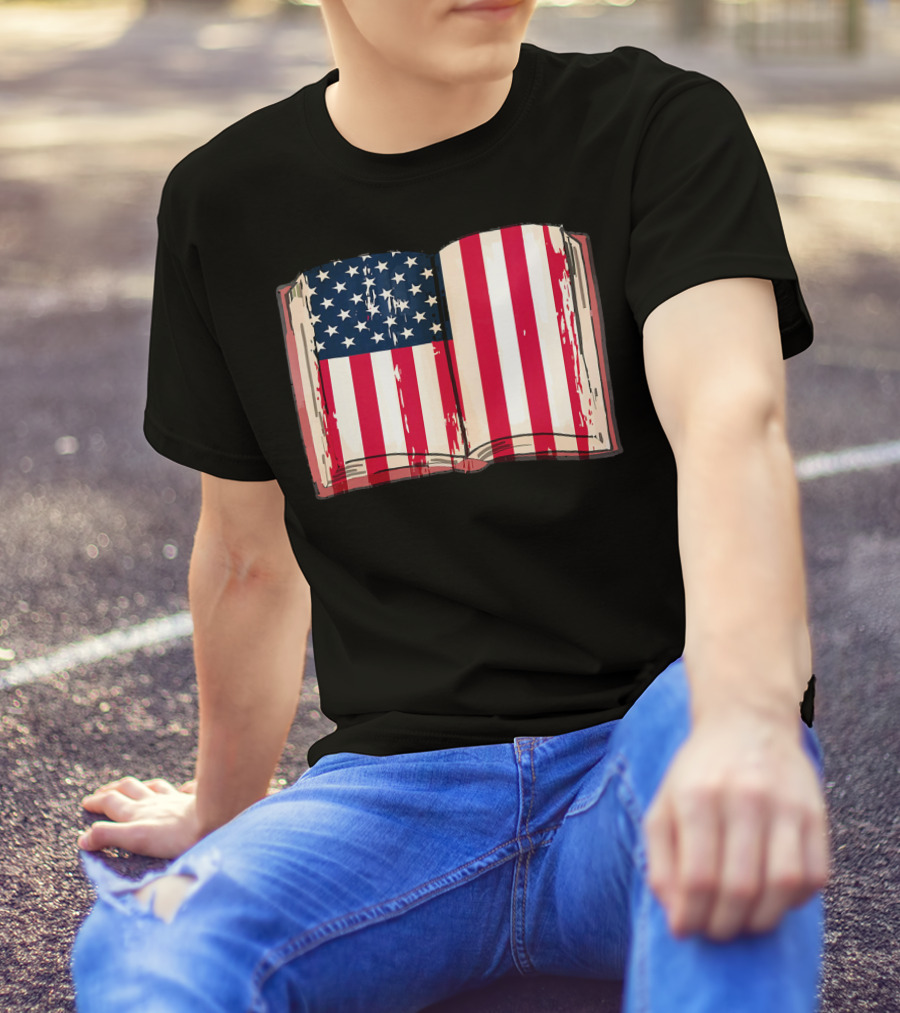 Patriotic Bookworm Open Book American Flag Read T-Shirt