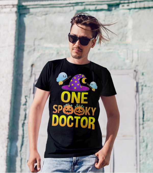 One Spooky Doctor Halloween Witch Hat Ghosts Pumpkins T-Shirt