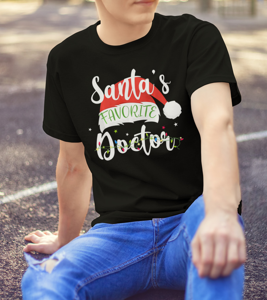 Santa's Favorite Doctor Christmas Hat Xmas Lights T-Shirt