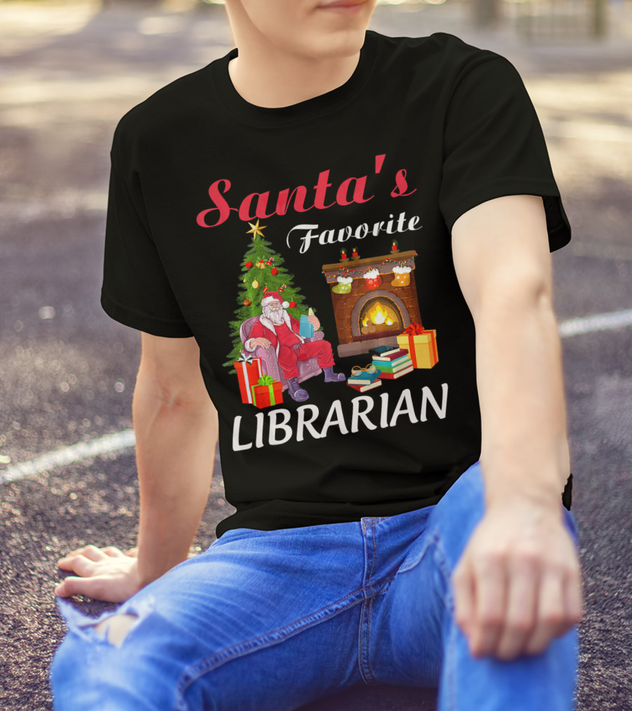 Santa's Favorite Librarian By The Fireplace With Books And Tree T-Shirt