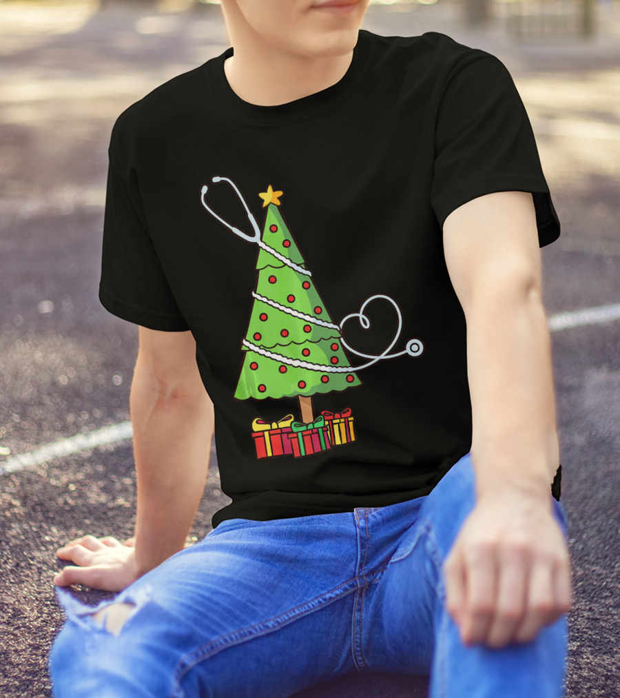 Stethoscope Doctor Medical Christmas Tree With Festive Presents T-Shirt