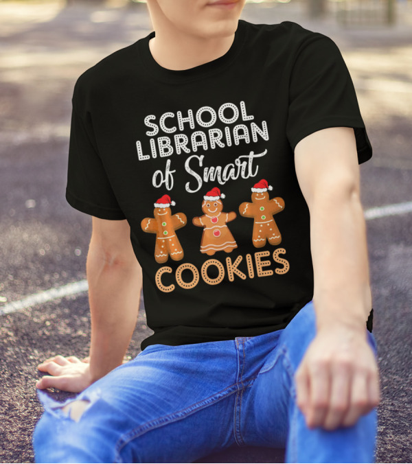 School Librarian Of Smart Cookies Gingerbread Christmas T-Shirt