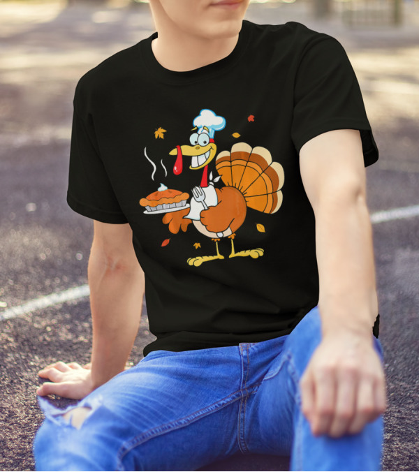 Turkey Chef Cooking Pie With Autumn Leaves T-Shirt
