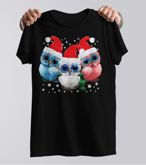 Christmas Owls With Santa Hats For Cute Owl Lovers T-Shirt