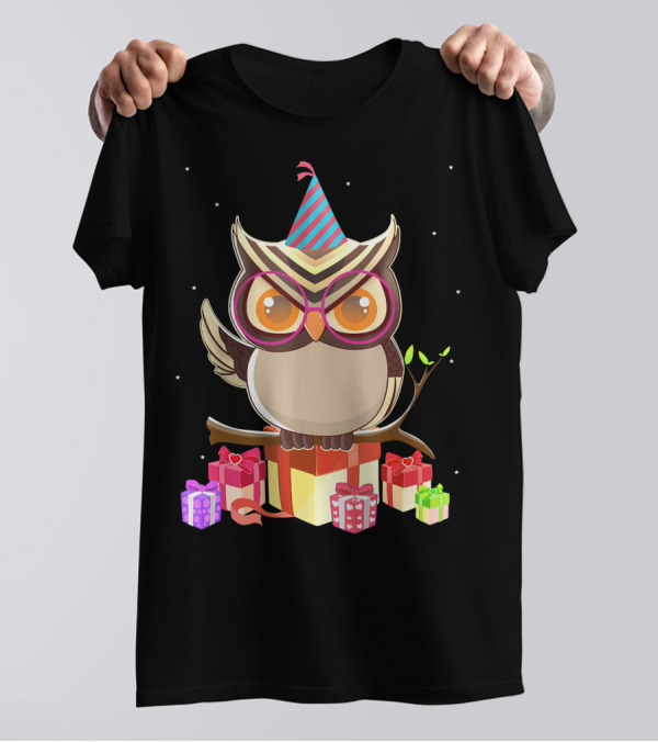 Party Owl With Presents For Animal Lover Birthday T-Shirt