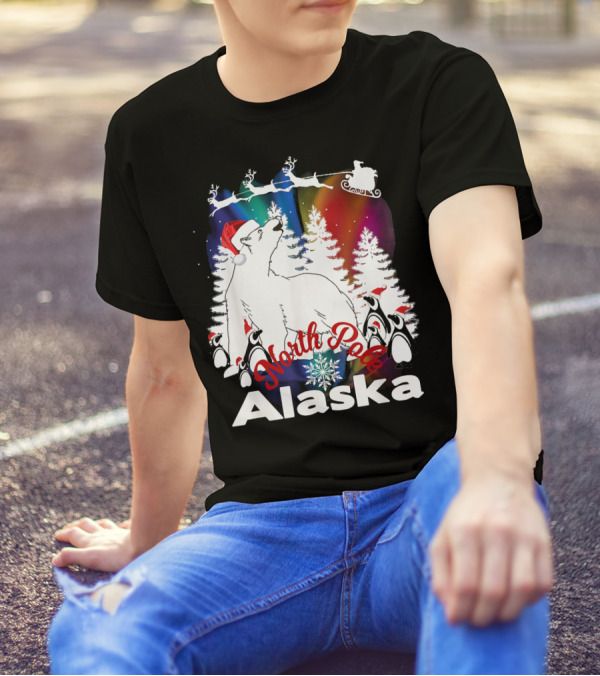 North Pole Alaska Polar Bear Penguins Christmas Scene T-Shirt
