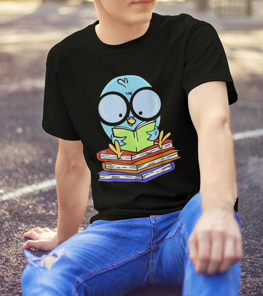 Owl Reading Books Magical Fun Reading T-Shirt