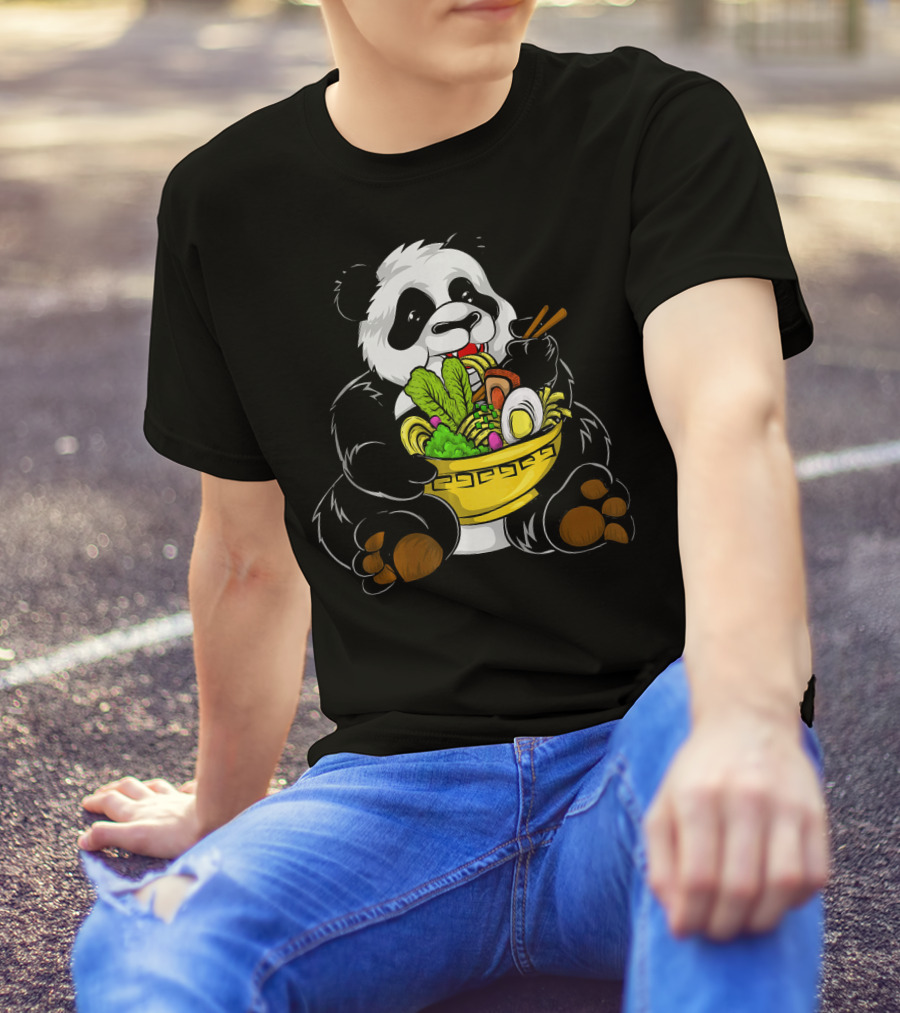 Panda Bear Eating Japanese Noodle Bowl Anime Kawaii T-Shirt