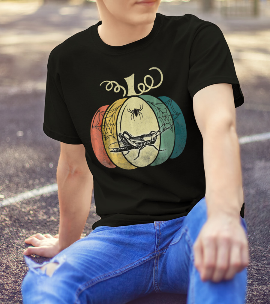 Vintage Grasshopper Spider Pumpkin With Webs T-Shirt