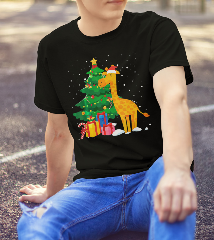 Santa Giraffe Christmas Tree Gifts Snowflakes T-Shirt
