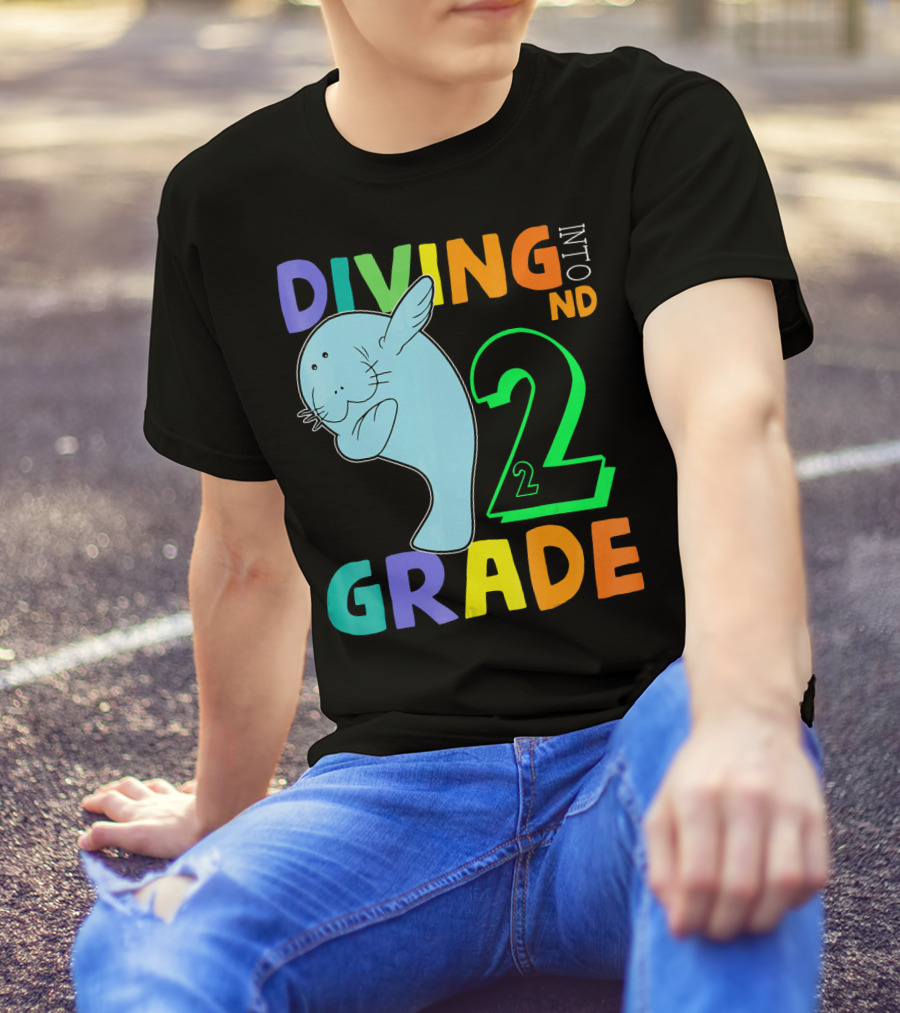 Diving Into 2nd Grade Manatee Dabbing Back T-Shirt