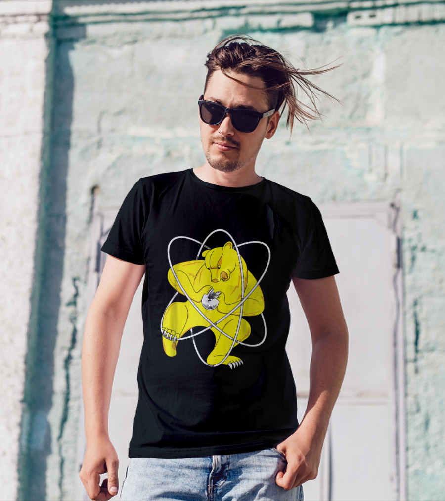 Zheleznogorsk Yellow Bear Splitting Atom T-Shirt