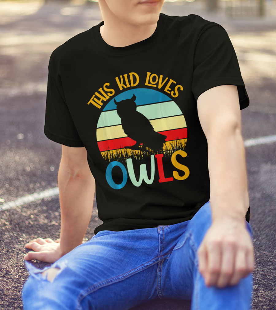 This Kid Loves Owls Owl Lover Retro Sunset T-Shirt
