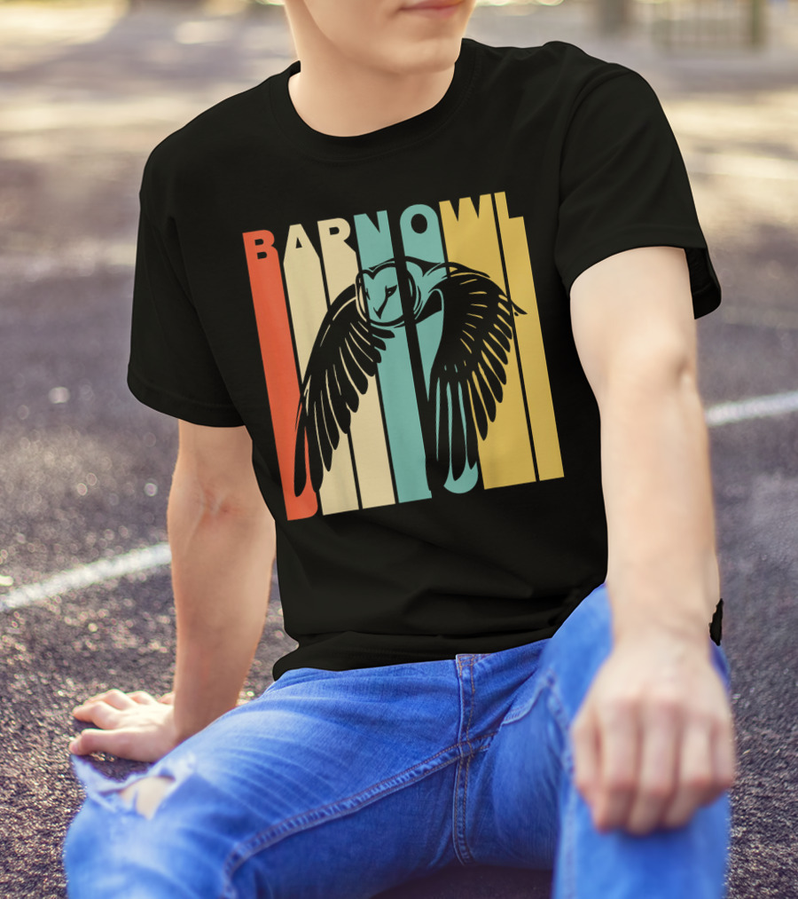 Vintage Barn Owl Retro Stripes T-Shirt