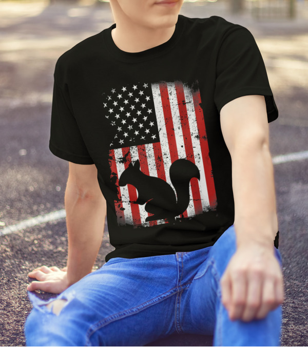 American Flag Squirrel Silhouette Grunge 4th Of July Patriotic T-Shirt