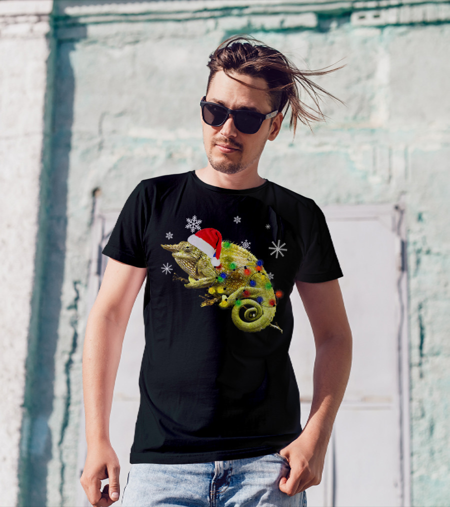 Christmas Chameleon Santa Hat With Festive Lights And Snowflakes T-Shirt