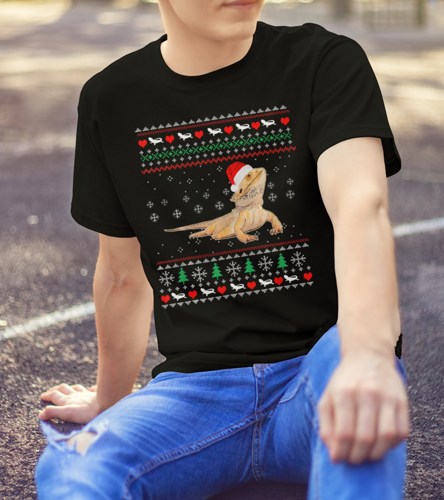 Christmas Ugly Bearded Dragon Santa Hat Snowflakes Hearts Trees T-Shirt