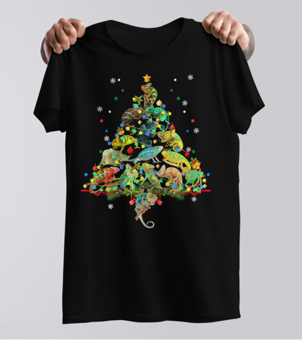 Funny Chameleon Christmas Tree With Ornaments And Snowflakes T-Shirt