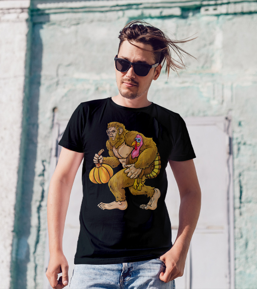 HideSeek Champion Bigfoot Carries Turkey And Pumpkin T-Shirt
