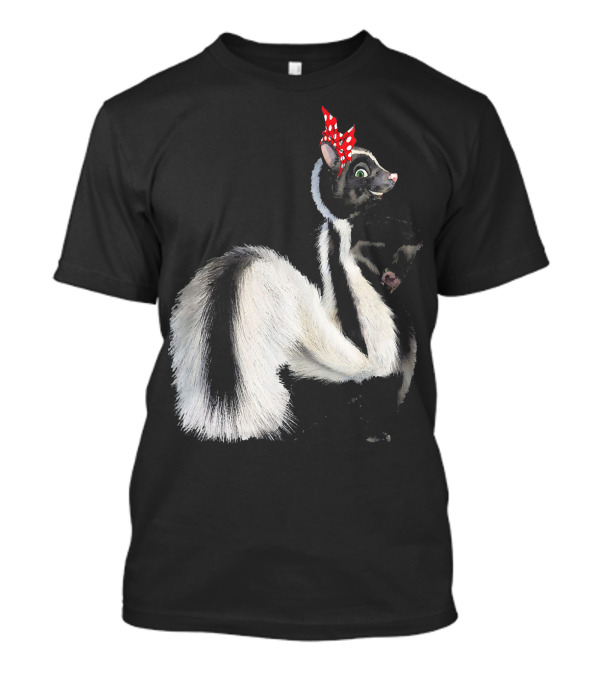Funny Skunk Mom With Red Bandana Mothers T-Shirt