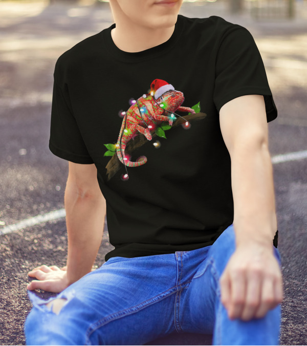 Chameleon Wrapped In Christmas Lights With Santa Hat T-Shirt