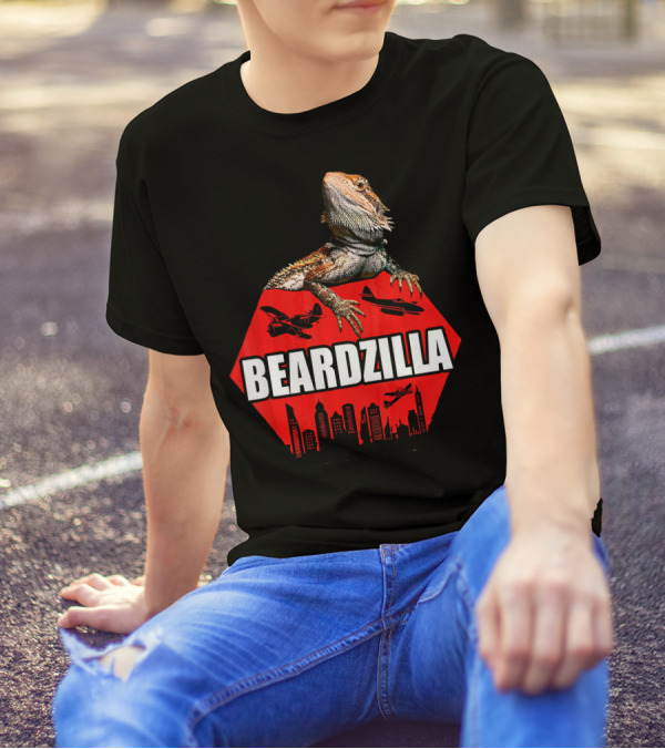 Beardzilla Funny Bearded Dragon Cityscape Airplanes Mock Iconic Monster T-Shirt