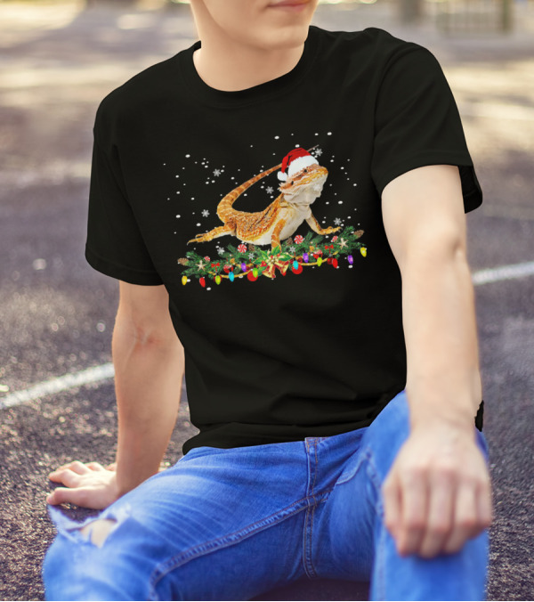 Funny Santa Bearded Dragon With Christmas Lights And Snowflakes T-Shirt