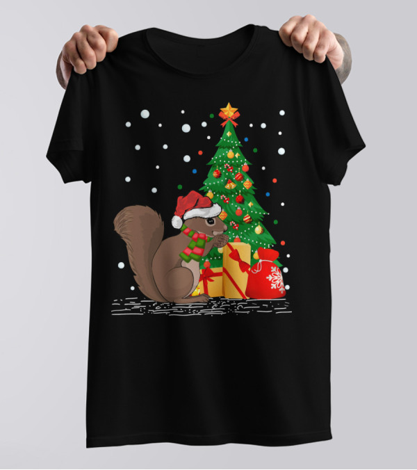 Funny Squirrel Lover Santa Hat Christmas Tree Snowflakes T-Shirt