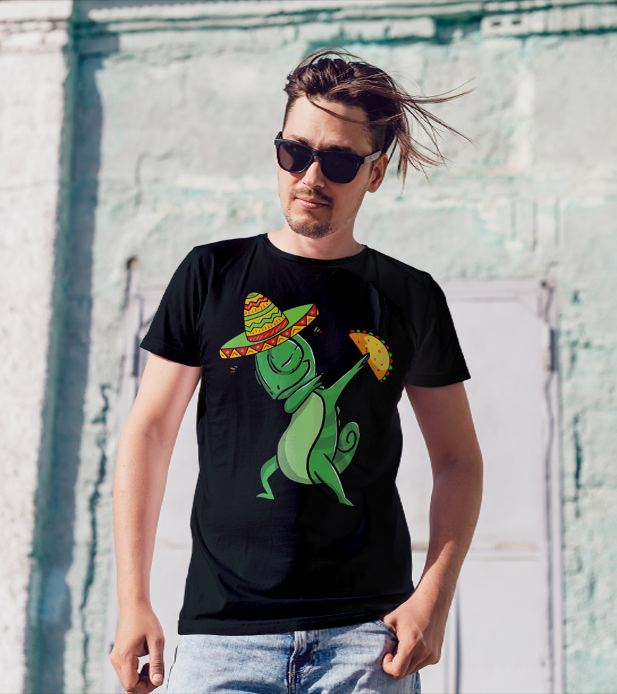 Funny Chameleon Dabbing Taco Cinco De Mayo Sombrero T-Shirt