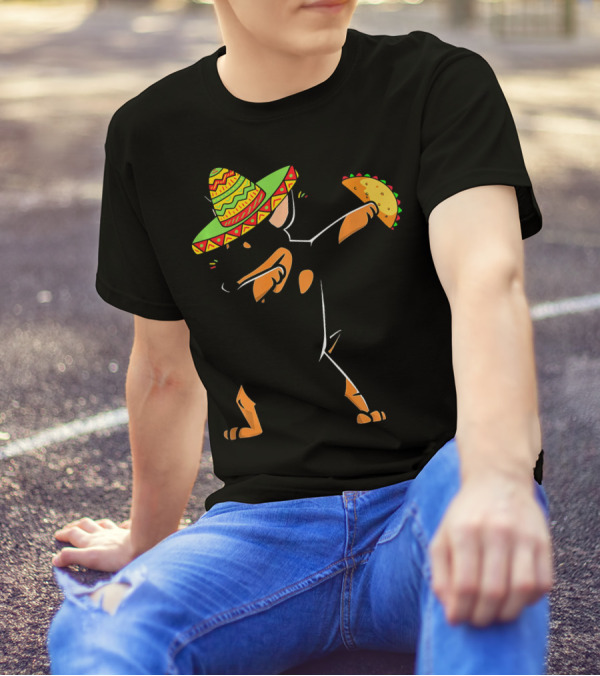 Funny Miniature Pinscher Dog Dabbing With Sombrero And Taco T-Shirt