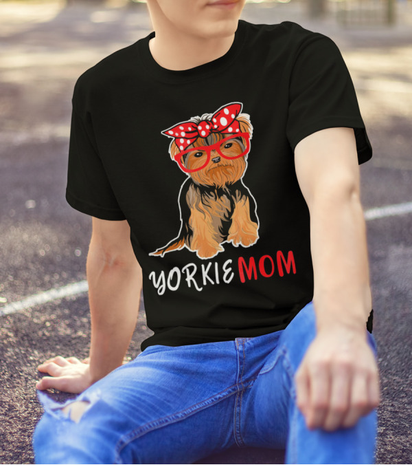 Yorkie Mom Red Glasses And Polka Dot Bow For Yorkie Lovers T-Shirt